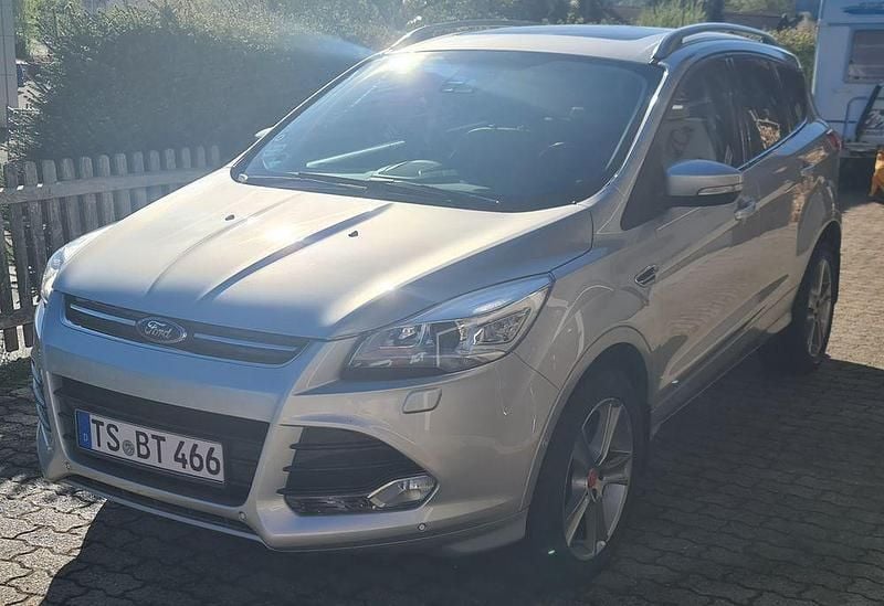 Second-hand Ford Kuga Titanium 140 CP (102 kW) 2013 Argintiu SUV