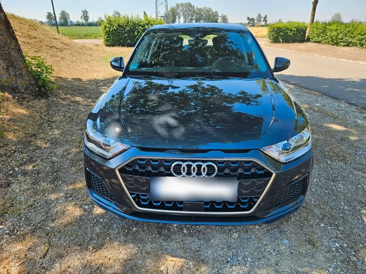 Gebraucht Audi A1 Sportback 95 PS (69 kW) 2024 Grau Kleinwagen