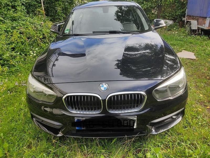 Schwarz Gebraucht 2016 BMW 116 Advantage Kleinwagen | 7.500 € (Guter Preis) - Bild 1/4