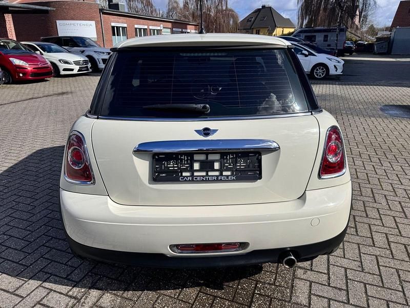 Second-hand Mini ONE 98 CP (72 kW) 2011 Alb Hatchback