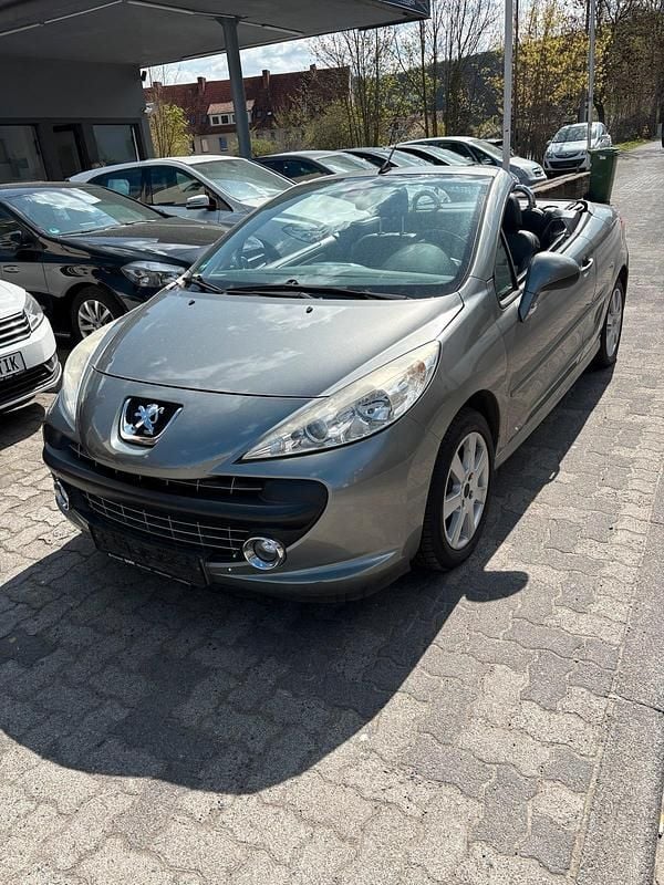Gebraucht Peugeot 207 CC 120 PS (88 kW) 2008 Grau Cabrio