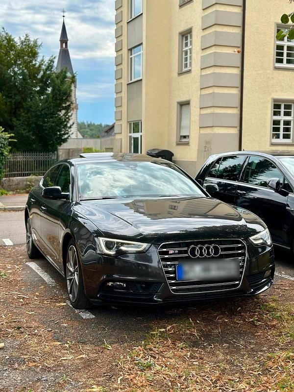 Grau Gebraucht 2015 Audi A5 Coupé | 14.000 € (Guter Preis) - Bild 1/4