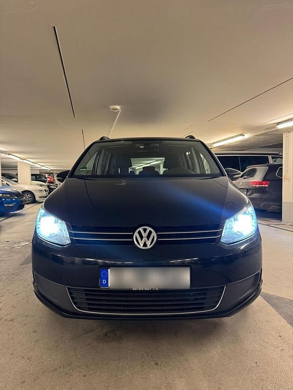 Schwarz Gebraucht 2011 VW Touran Van / Kleinbus | 4.500 € (Superpreis) - Bild 1/4