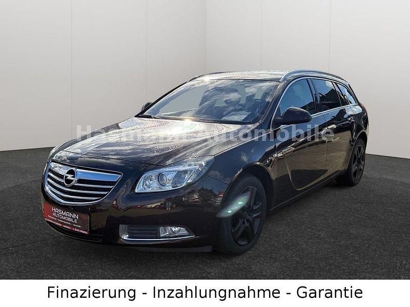 Braun Gebraucht 2012 Opel Insignia Innovation Kombi | 8.999 € (Teuer) - Bild 1/4