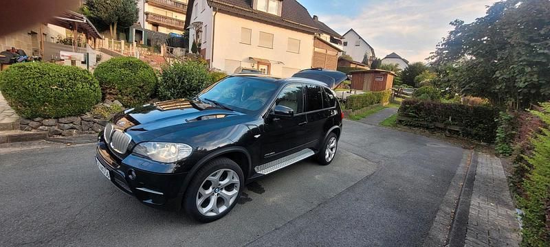 Second-hand BMW X5 306 CP (225 kW) 2012 Negru SUV