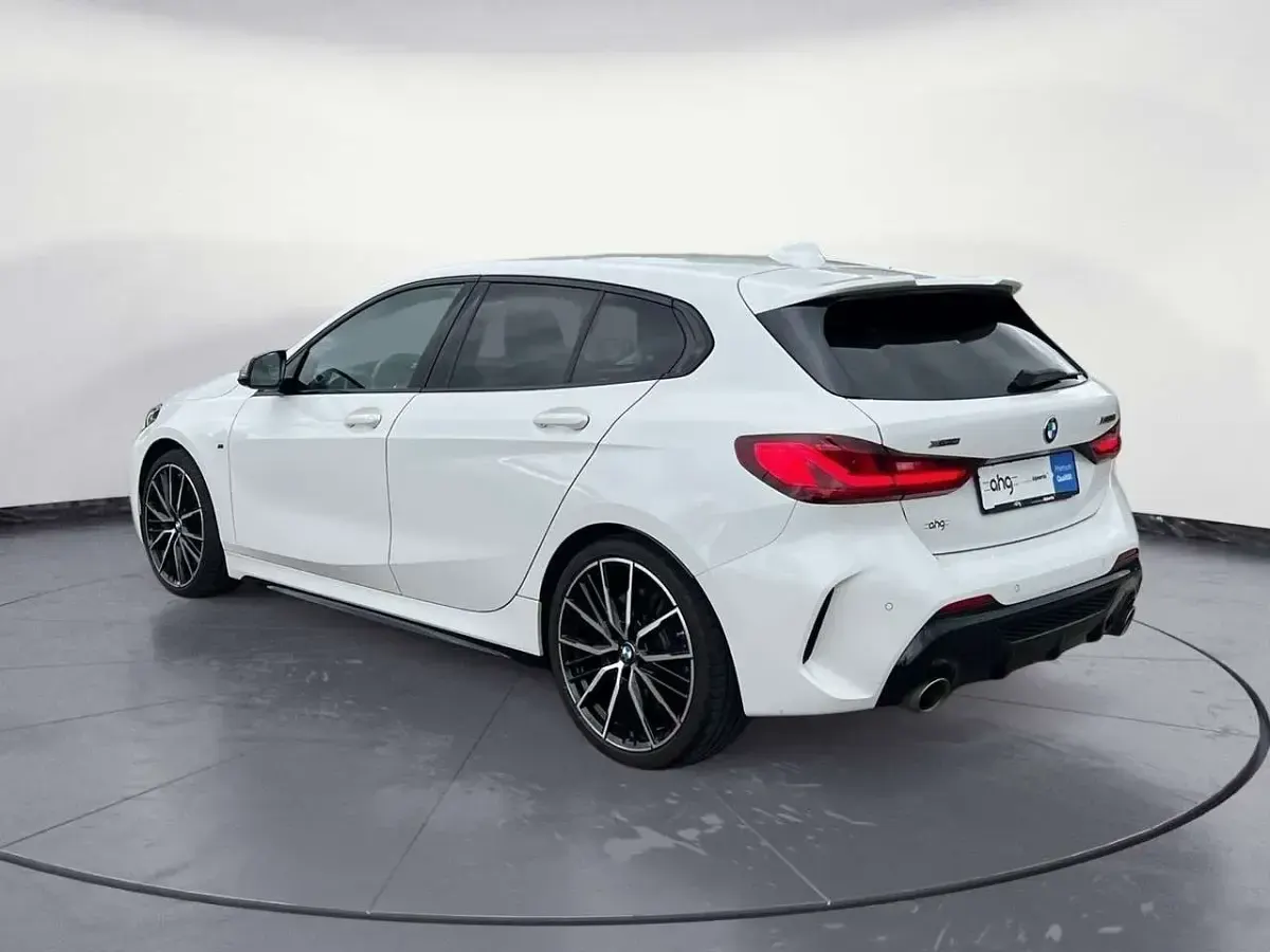 Gebraucht BMW 135 306 PS (225 kW) 2022 Alpinweiß uni Kleinwagen