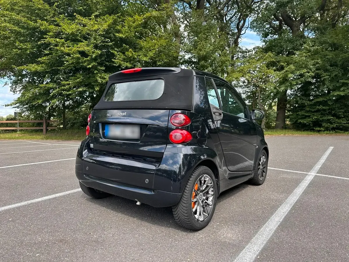 Gebraucht Smart ForTwo Cabrio 71 PS (52 kW) 2010 Schwarz Cabrio