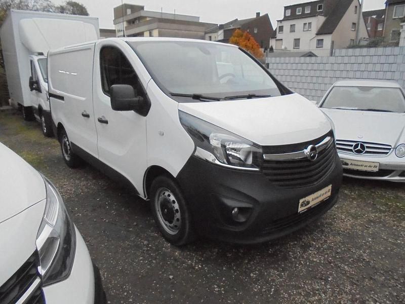 Gebraucht Opel Vivaro 121 PS (88 kW) 2019 Weiß Van / Kleinbus