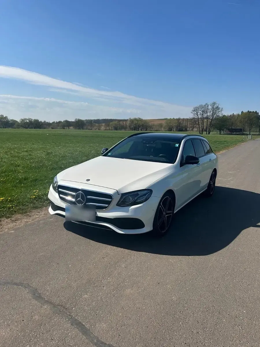 Gebraucht Mercedes E300 Avantgarde 245 PS (180 kW) 2019 Weiß Kombi