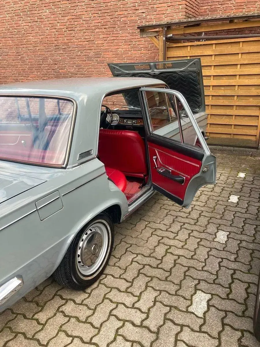 Gebraucht Fiat 1600 67 PS (49 kW) 1967 Grau Limousine
