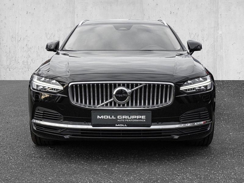 Gebraucht Volvo V90 Core 253 PS (186 kW) 2025 Onyx black metallic Kombi