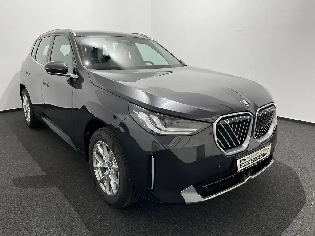 Gebraucht BMW X3 Sport Line 208 PS (152 kW) 2025 Grau SUV