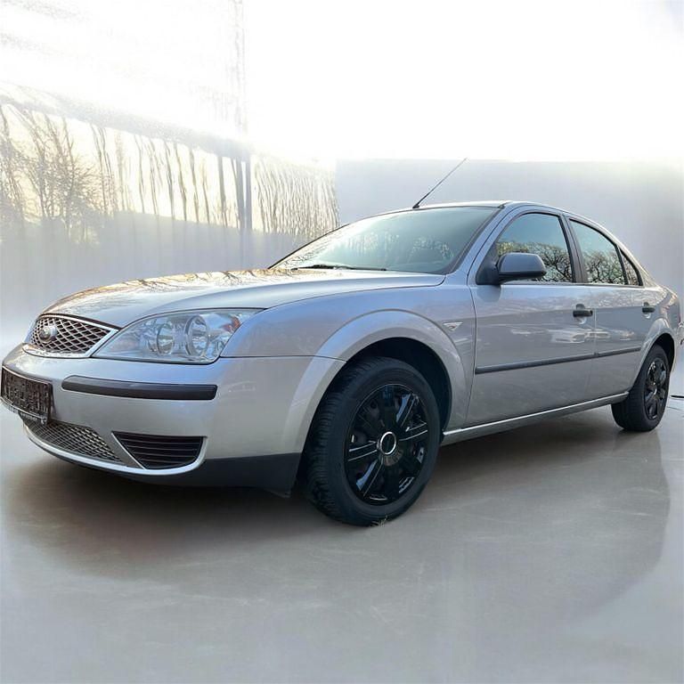 Gebraucht Ford Mondeo Ambiente 110 PS (80 kW) 2005 Silber Limousine