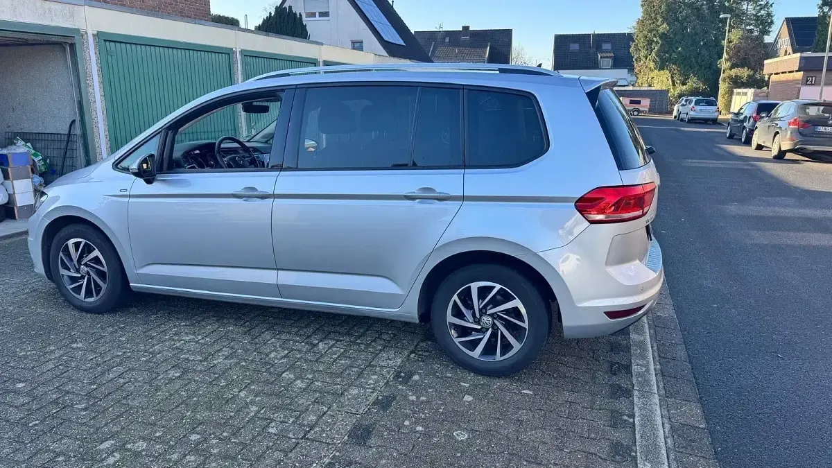 Gebraucht VW Touran Join 116 PS (85 kW) 2019 Silber Van / Kleinbus