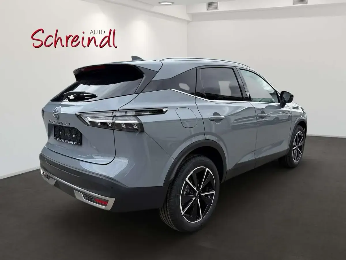 Neu Nissan Qashqai Tekna 158 PS (116 kW) 2026 Ceramic grey SUV