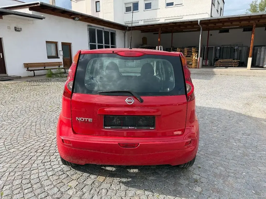 Gebraucht Nissan Note 88 PS (64 kW) 2012 Rot Kleinwagen