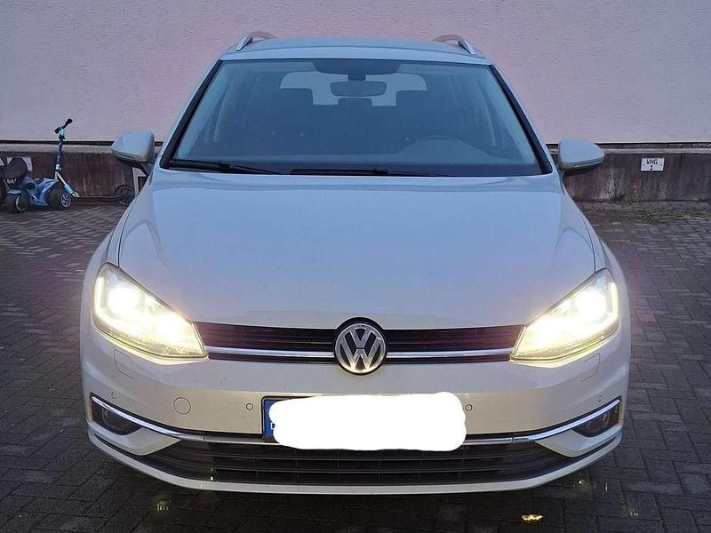 Gebraucht VW Golf VII 116 PS (85 kW) 2017 Weiß Kombi