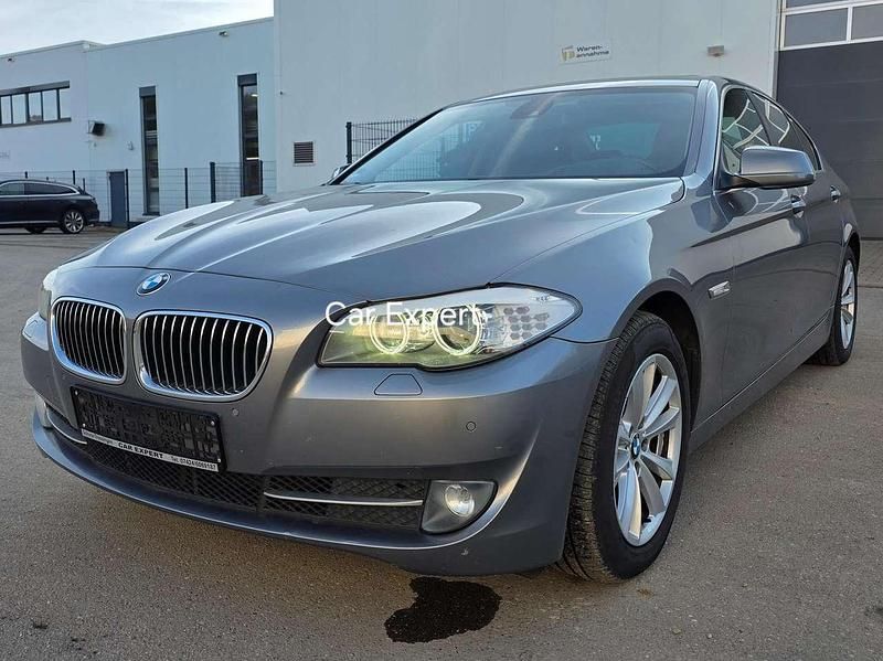 Gebraucht BMW 525 204 PS (150 kW) 2010 Spacegrau metallic Limousine