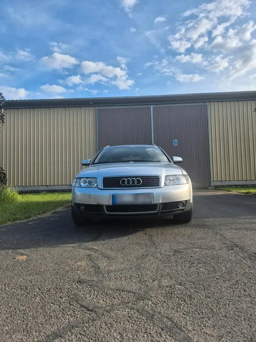 Gebraucht Audi A4 102 PS (75 kW) 2002 Silber Kombi