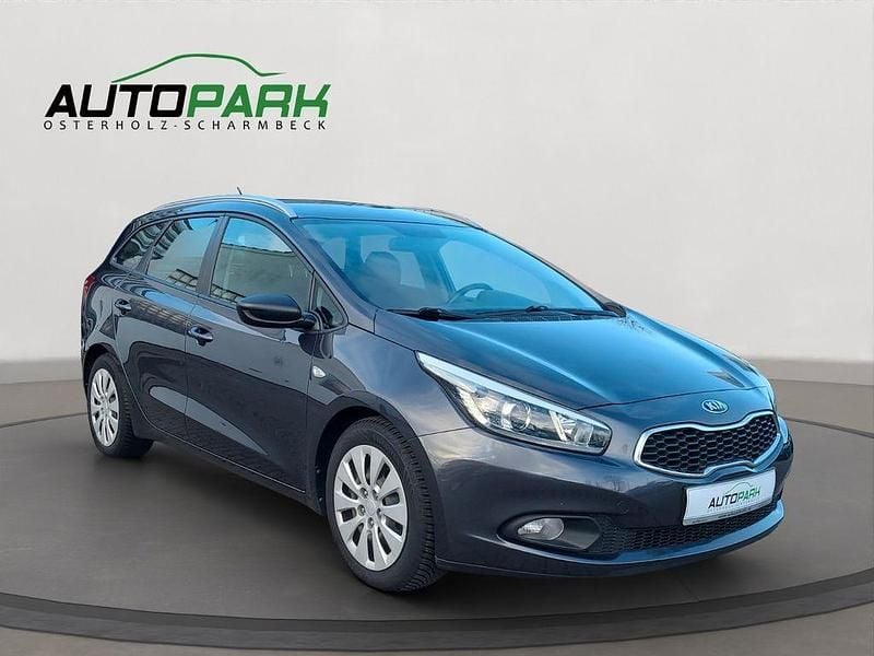 Gebraucht Kia Ceed Edition 7 135 PS (99 kW) 2013 Grau Kleinwagen