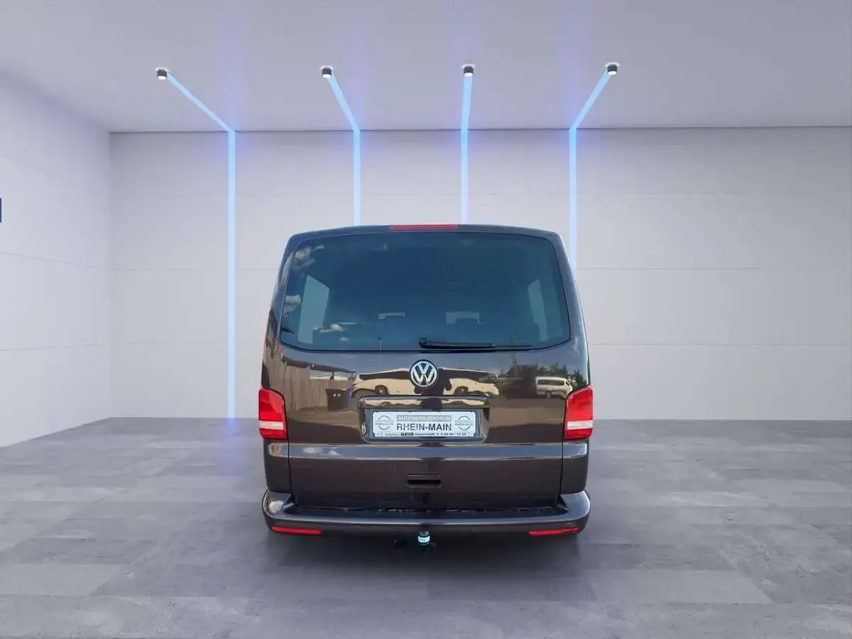 Gebraucht VW Multivan 140 PS (102 kW) 2013 Violet Van / Kleinbus
