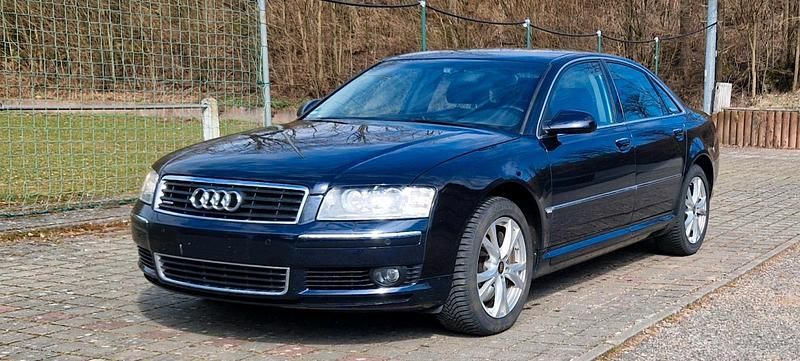 Blau Gebraucht 2003 Audi A8 Limousine | 6.900 € (Fairer Preis) - Bild 1/4