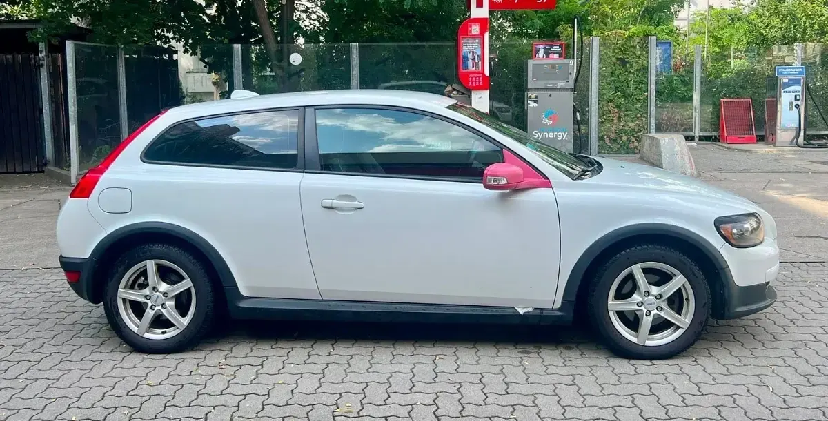 Gebraucht Volvo C30 101 PS (74 kW) 2008 Weiß Kleinwagen