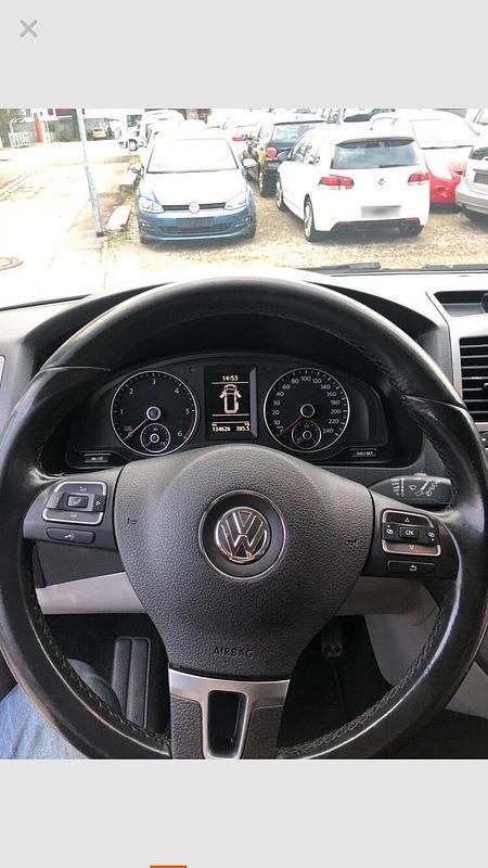 Gebraucht VW Caravelle 140 PS (102 kW) 2015 Silber Van / Kleinbus