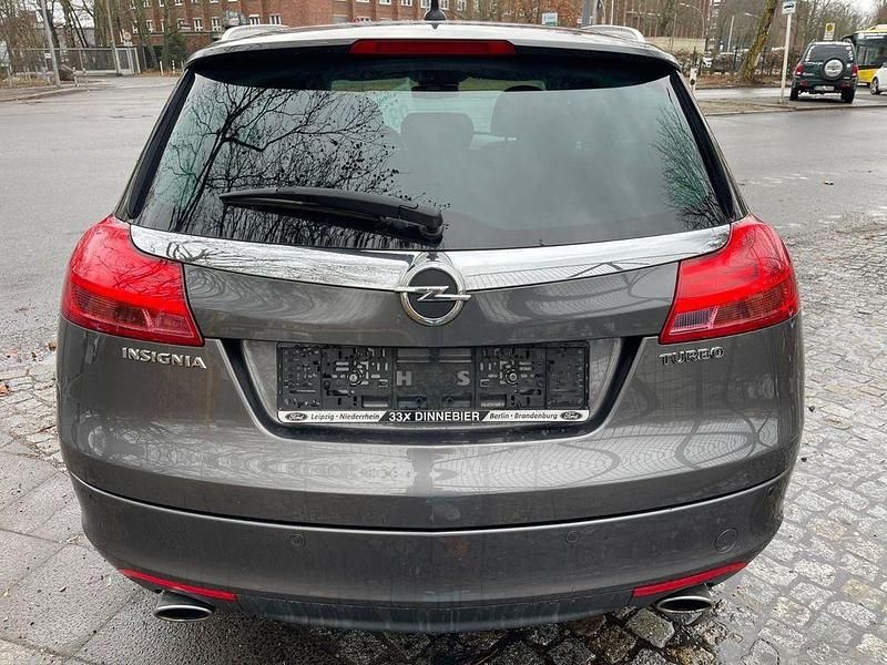 Gebraucht Opel Insignia Cosmo 220 PS (161 kW) 2009 Grau Kombi