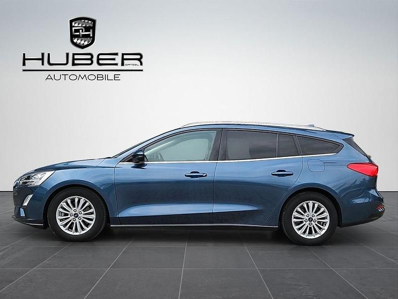 Używany Ford Focus Titanium 120 KM (88 kW) 2018 Niebieski Kombi