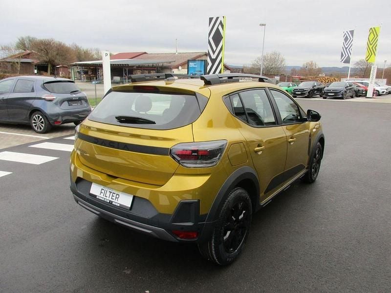 Gebraucht Dacia Sandero Extreme 110 PS (80 kW) 2026 Gelb SUV