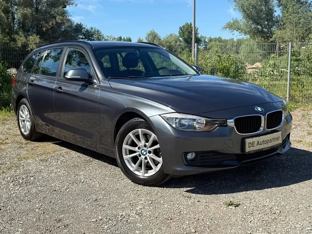 Gebraucht BMW 316 Sport Line 136 PS (100 kW) 2013 Mineralgrau Kombi