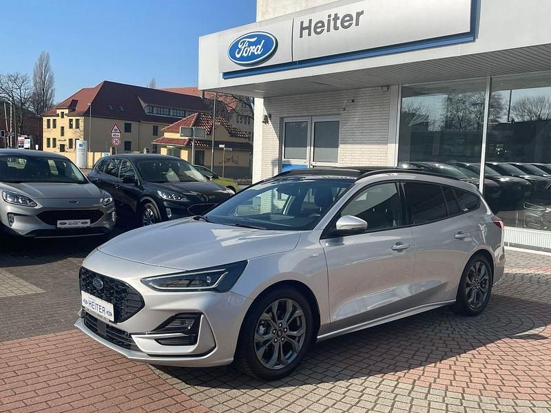 Gebraucht Ford Focus ST-Line X 155 PS (114 kW) 2024 Silber Kombi