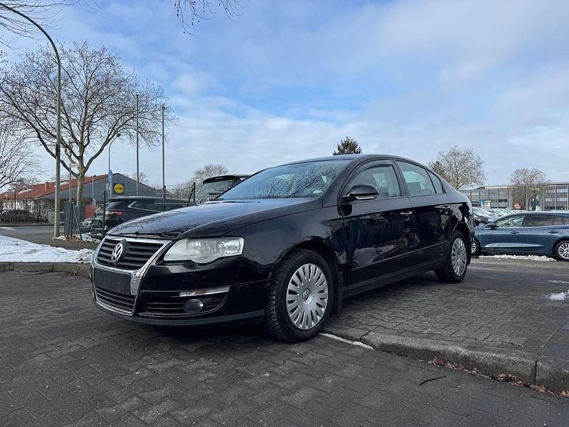 Gebraucht 2007 VW Passat Trendline Limousine | 2.390 € (Superpreis) - Bild 1/4