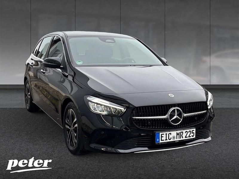 Gebraucht Mercedes B220 Progressive 190 PS (139 kW) 2025 Schwarz Van / Kleinbus