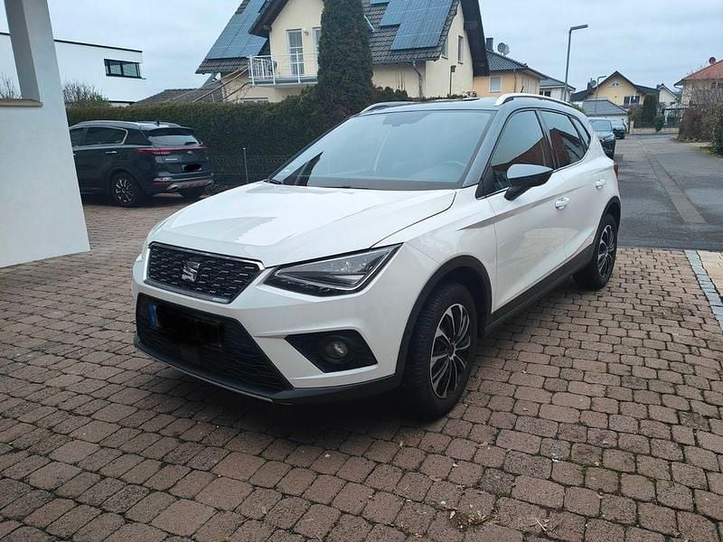 Weiß Gebraucht 2018 Seat Arona XCELLENCE SUV | 10.000 € (Superpreis) - Bild 1/4