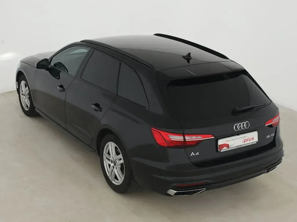 Gebraucht Audi A4 Advanced Plus 163 PS (119 kW) 2023 Mythosschwarz Kombi