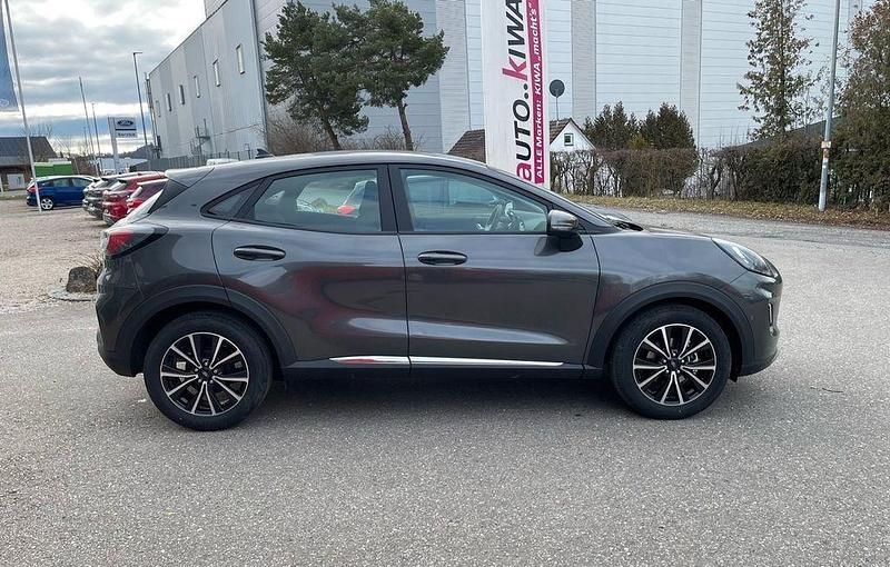 Gebraucht Ford Puma Titanium 125 PS (91 kW) 2024 Grau SUV