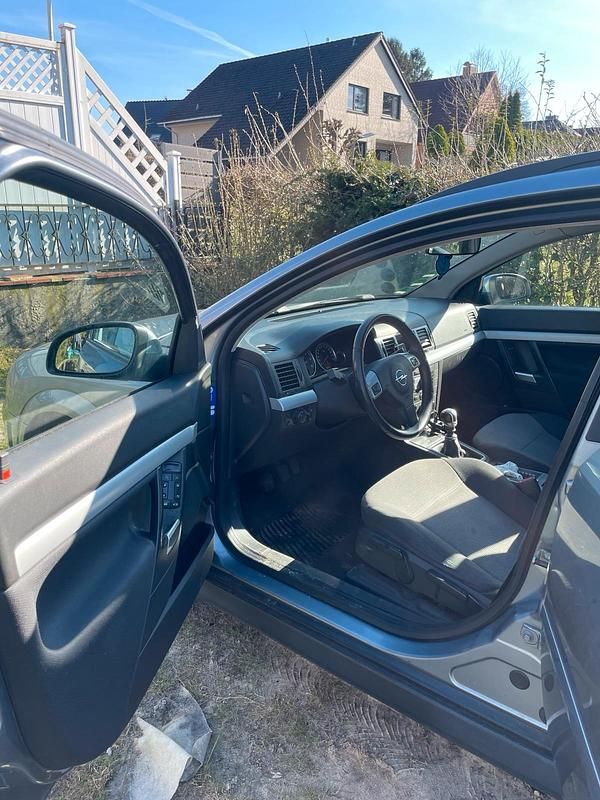 Gebraucht Opel Vectra 150 PS (110 kW) 2005 Grau Kombi
