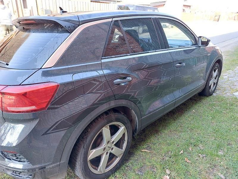 Gebraucht VW T-Roc Style 116 PS (85 kW) 2018 Grau SUV