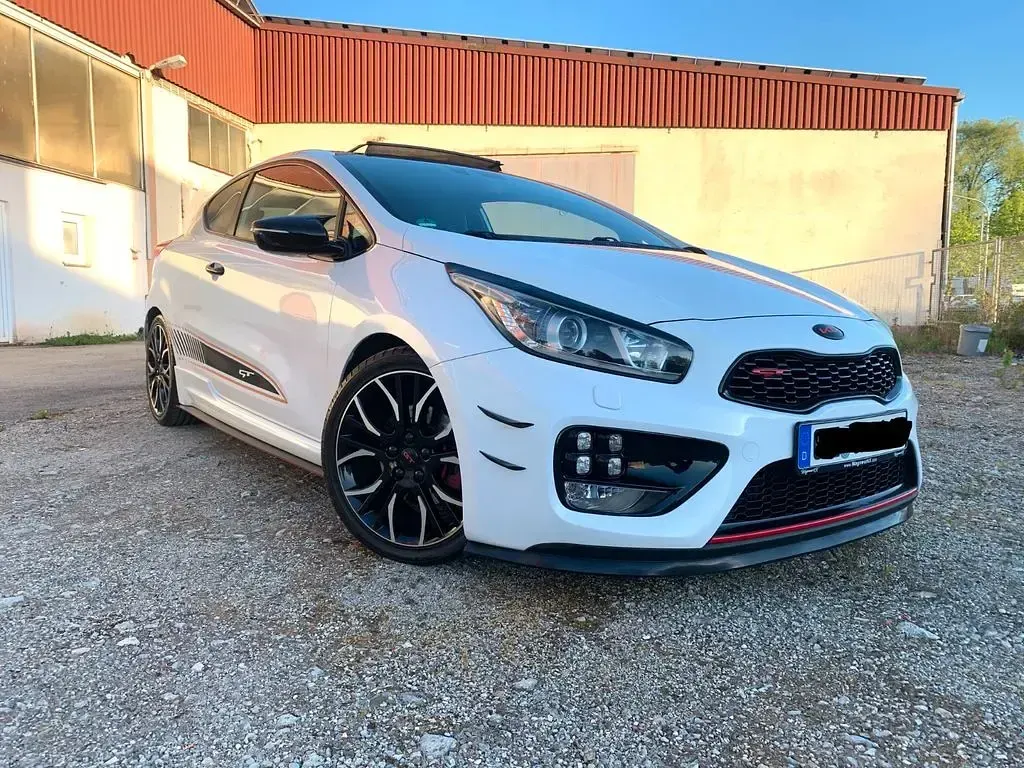 Gebraucht Kia ProCeed GT First Edition 204 PS (150 kW) 2014 Weiß Kleinwagen