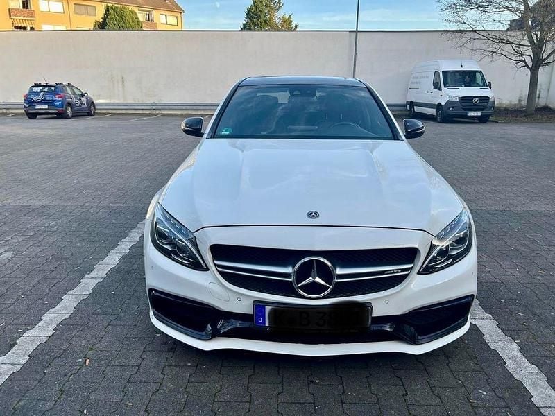 Schwarz Gebraucht 2017 Mercedes C63 AMG AMG Limousine | 41.500 € (Etwas zu teuer) - Bild 1/4