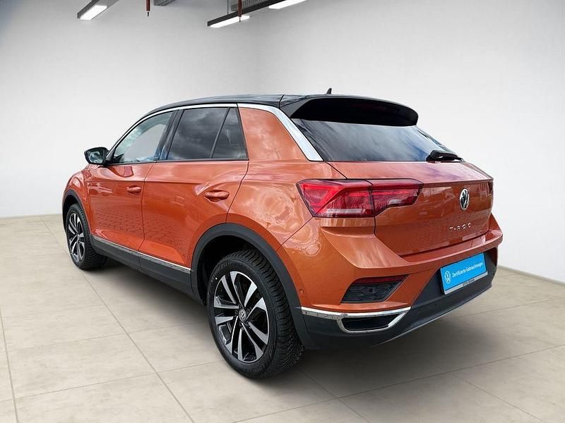 Gebraucht VW T-Roc IQ Drive 150 PS (110 kW) 2020 Energetic orange metallic (metallic) SUV