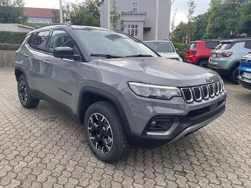 Gebraucht Jeep Compass 241 PS (177 kW) 2023 Stinggray clear coat SUV