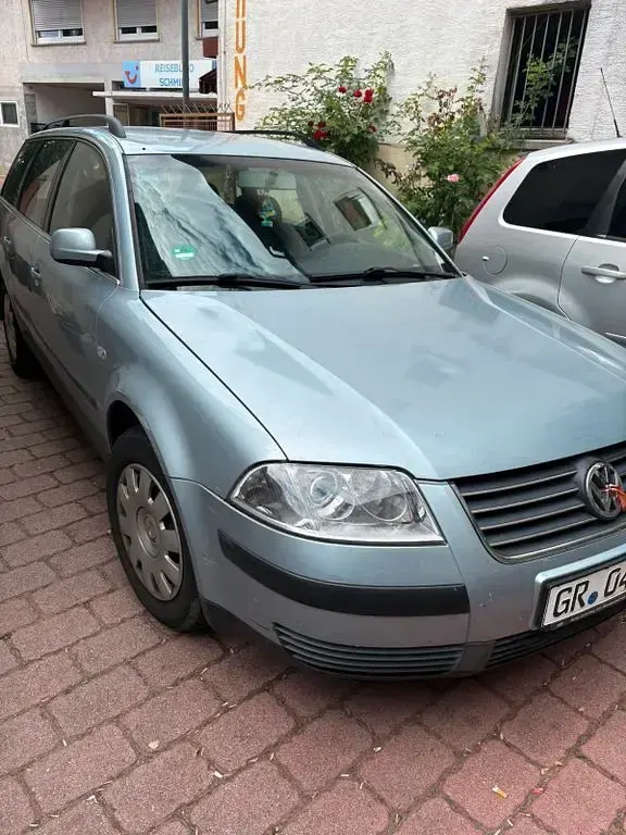 Gebraucht VW Passat 116 PS (85 kW) 2001 Silber Kombi