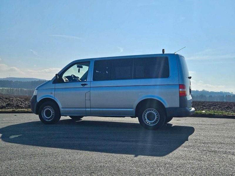 Gebraucht VW T5 131 PS (96 kW) 2008 Silber Van