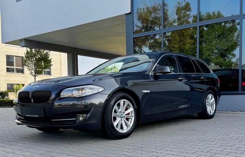 Gebraucht BMW 520 Comfort Edition 184 PS (135 kW) 2013 Grau Kombi