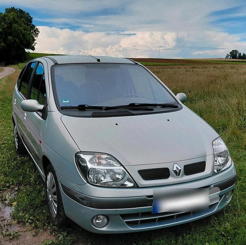 Silber Gebraucht 2002 Renault Scénic Van / Kleinbus | 3.300 € - Bild 1/4