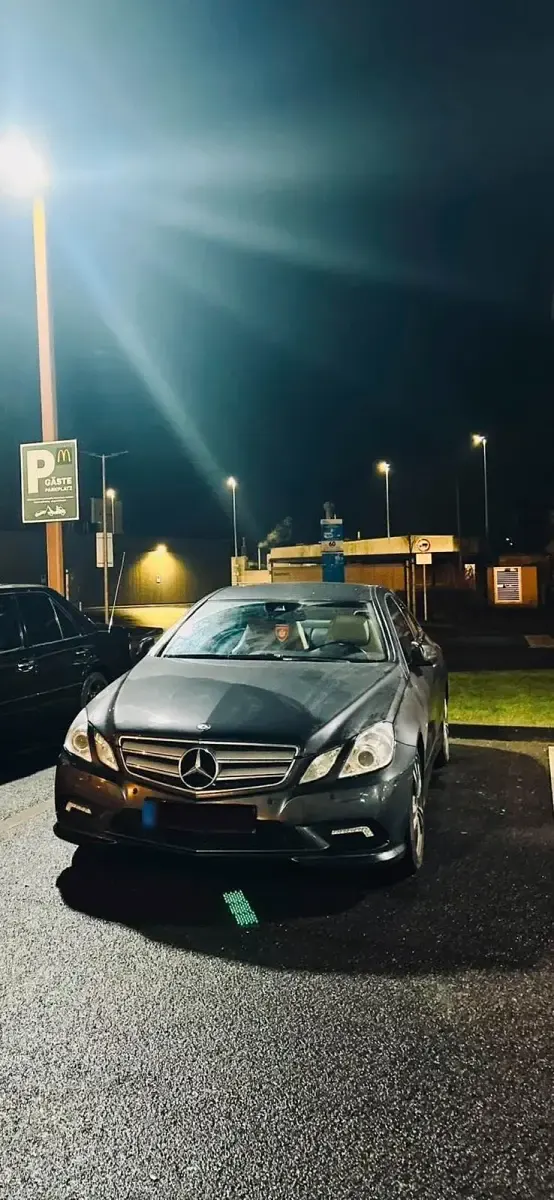 Gebraucht Mercedes E250 Elegance 204 PS (150 kW) 2011 Grau Coupé
