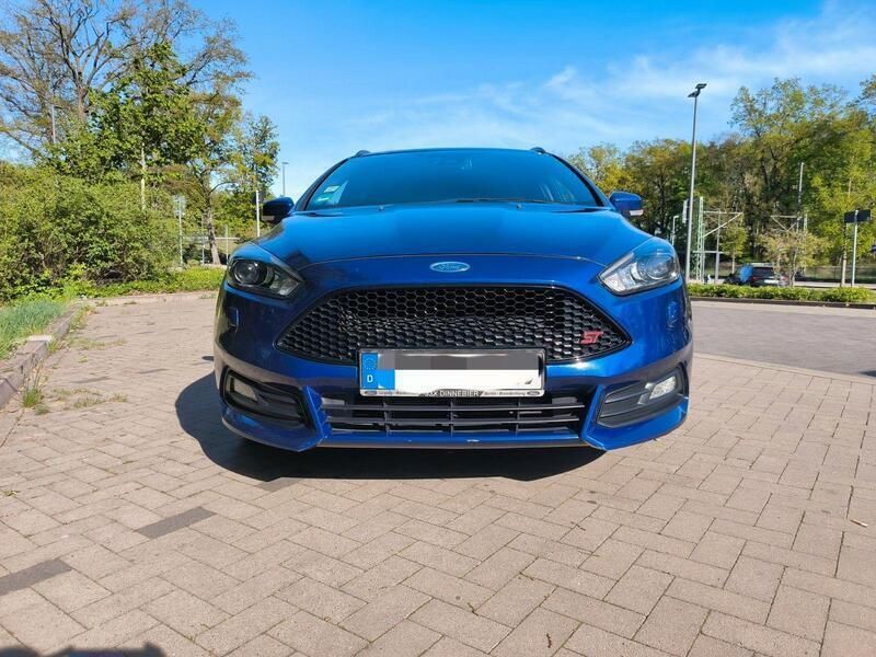 Blau Gebraucht 2015 Ford Focus ST Kombi | 14.000 € (Guter Preis) - Bild 1/4